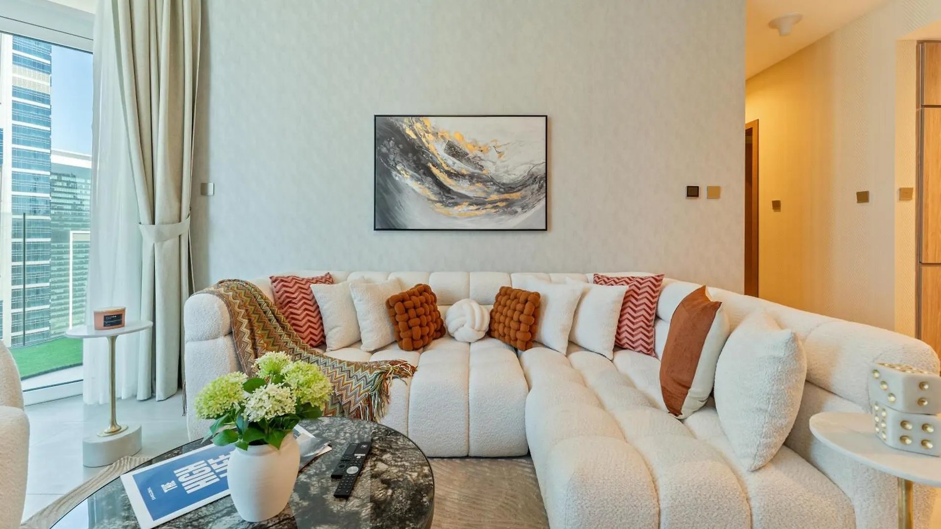 2-Br Missoni Luxury With Stunning Lake View Dubaj Apartmán