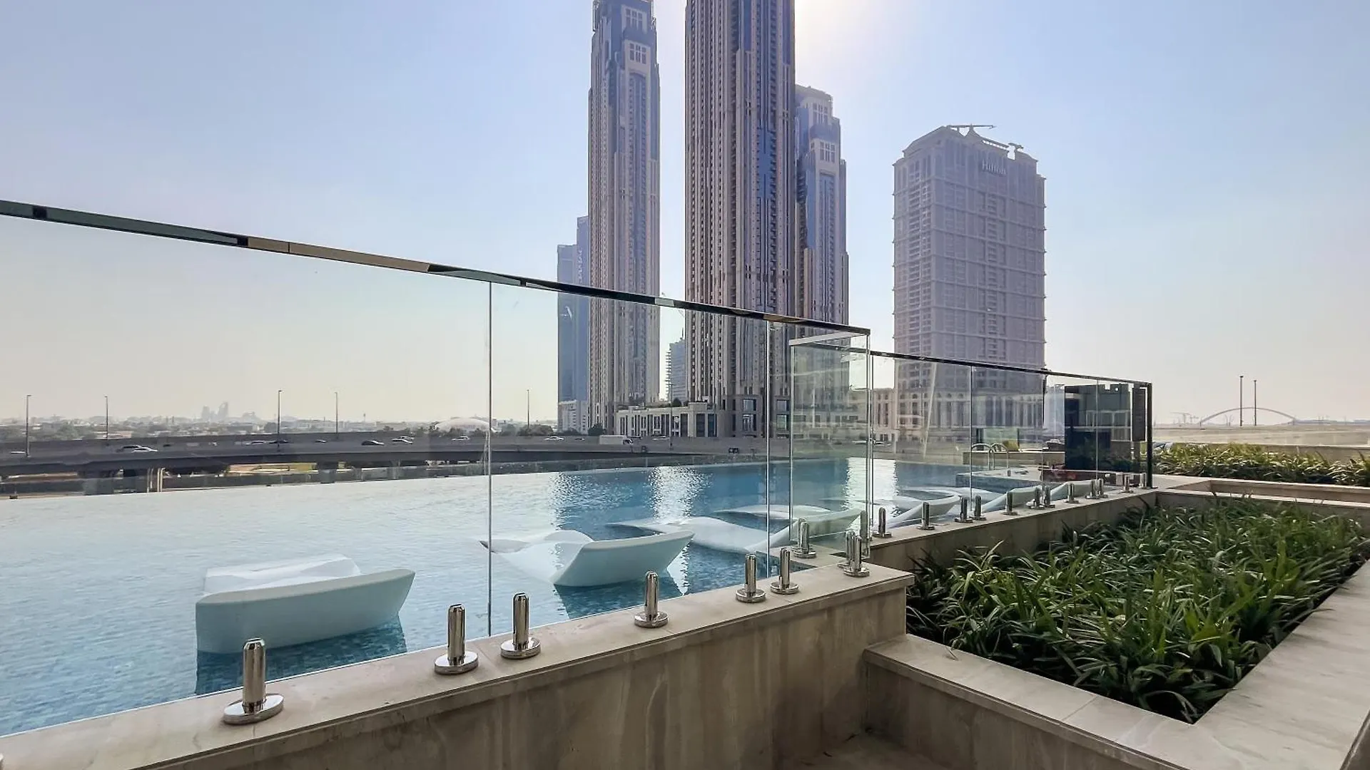 2-Br Missoni Luxury With Stunning Lake View Dubaj 0*,