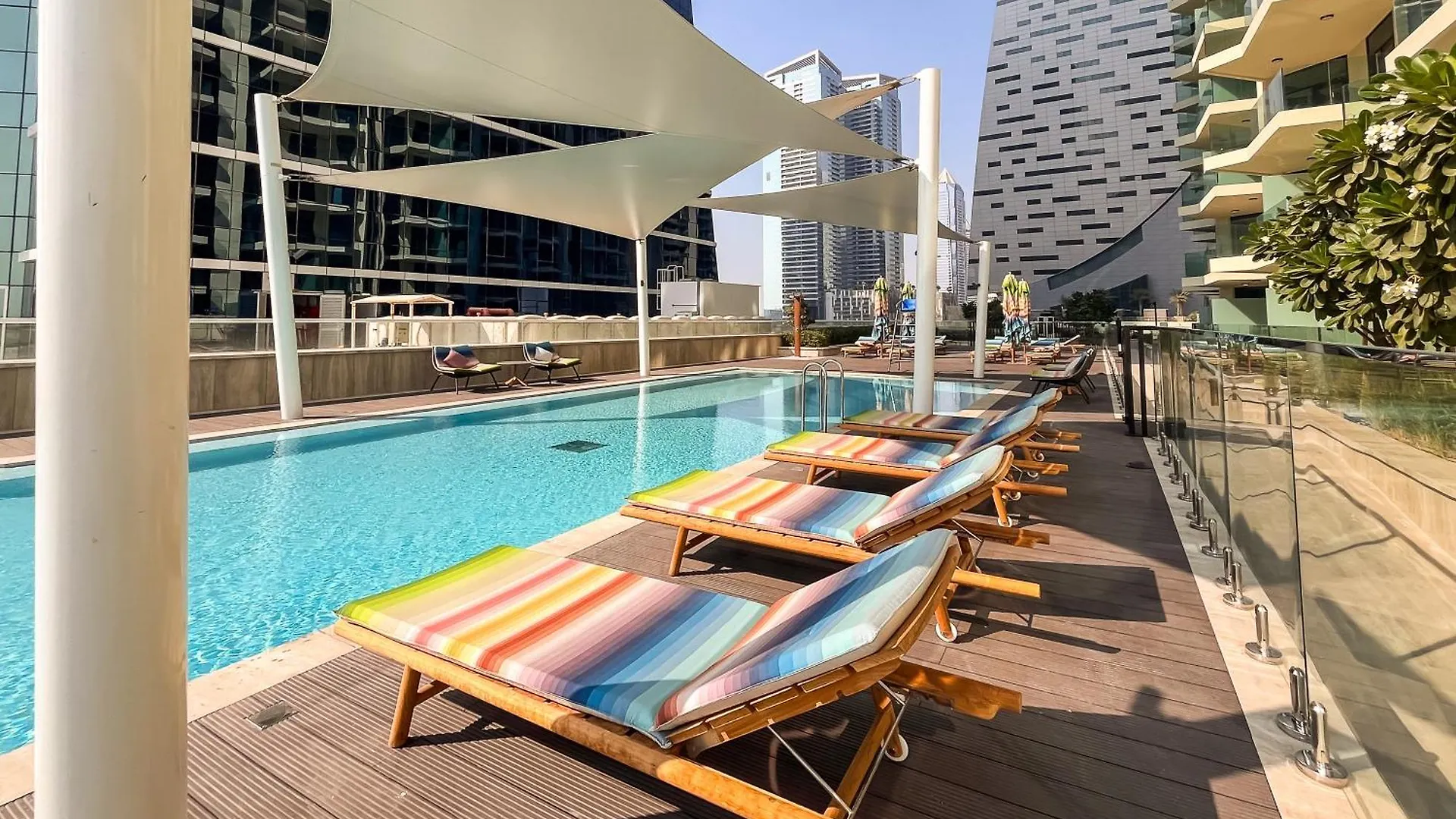 2-Br Missoni Luxury With Stunning Lake View Dubaj 0*,  Spojené arabské emiráty