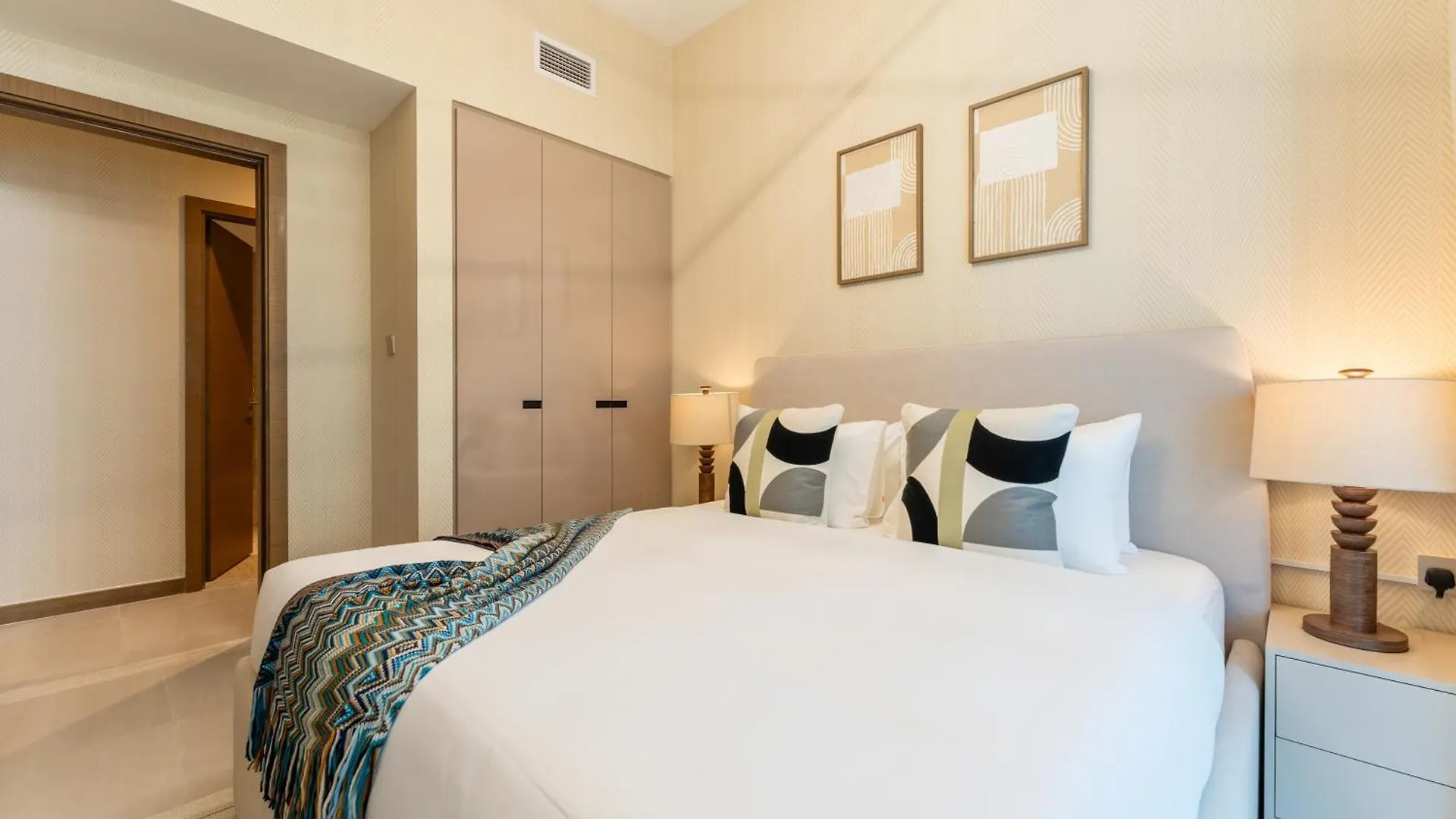 Apartment 2-Br Missoni Luxury With Stunning Lake View Dubai United Arab Emirates