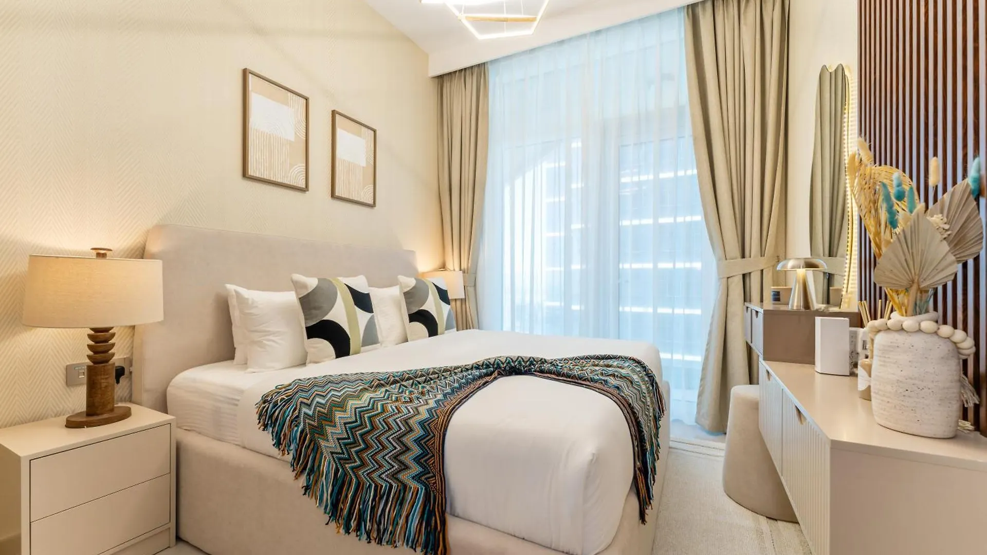 2-Br Missoni Luxury With Stunning Lake View Dubai Apartment