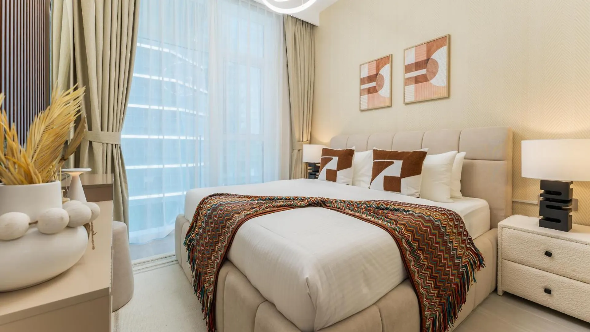 2-Br Missoni Luxury With Stunning Lake View Dubai
