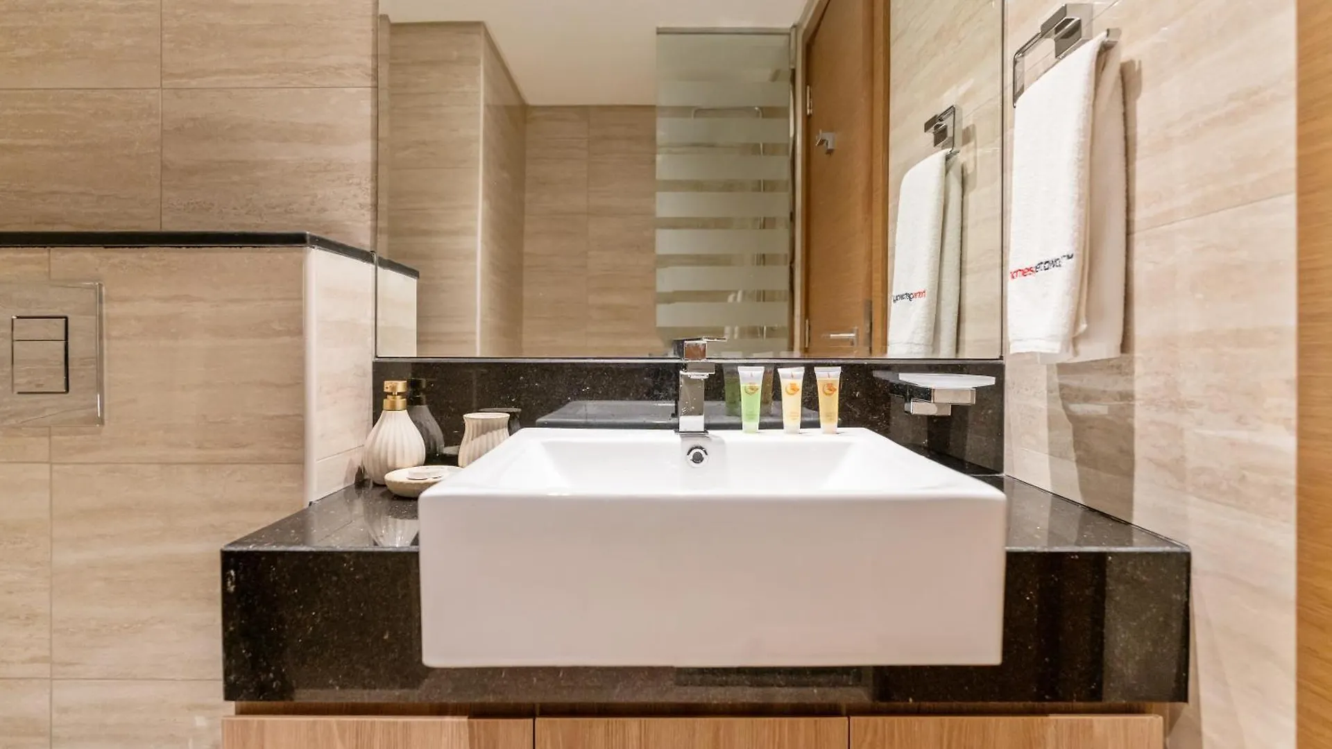 2-Br Missoni Luxury With Stunning Lake View Dubai United Arab Emirates